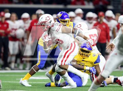 Thumbnail 3 in La Vega vs. Carthage (UIL 4A Division 1 Semifinal) photogallery.