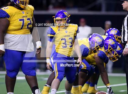 Thumbnail 2 in La Vega vs. Carthage (UIL 4A Division 1 Semifinal) photogallery.