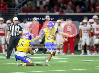 Thumbnail 1 in La Vega vs. Carthage (UIL 4A Division 1 Semifinal) photogallery.