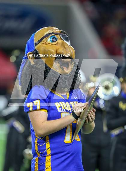 Thumbnail 2 in La Vega vs. Carthage (UIL 4A Division 1 Semifinal) photogallery.
