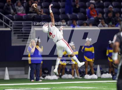 Thumbnail 1 in La Vega vs. Carthage (UIL 4A Division 1 Semifinal) photogallery.
