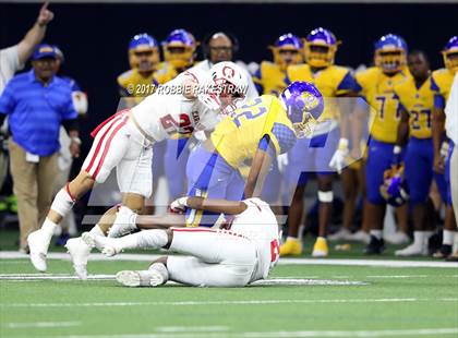 Thumbnail 3 in La Vega vs. Carthage (UIL 4A Division 1 Semifinal) photogallery.