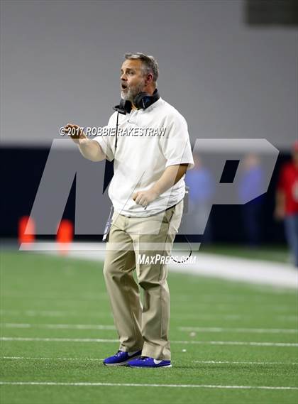 Thumbnail 1 in La Vega vs. Carthage (UIL 4A Division 1 Semifinal) photogallery.
