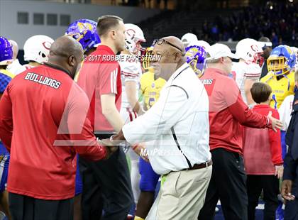 Thumbnail 3 in La Vega vs. Carthage (UIL 4A Division 1 Semifinal) photogallery.