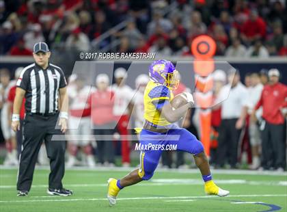 Thumbnail 1 in La Vega vs. Carthage (UIL 4A Division 1 Semifinal) photogallery.