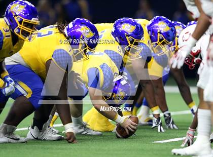 Thumbnail 3 in La Vega vs. Carthage (UIL 4A Division 1 Semifinal) photogallery.
