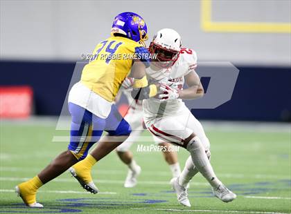 Thumbnail 2 in La Vega vs. Carthage (UIL 4A Division 1 Semifinal) photogallery.