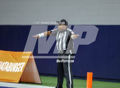 Thumbnail 3 in La Vega vs. Carthage (UIL 4A Division 1 Semifinal) photogallery.