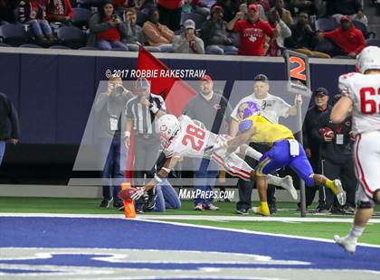 Thumbnail 3 in La Vega vs. Carthage (UIL 4A Division 1 Semifinal) photogallery.