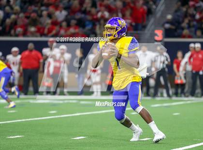 Thumbnail 3 in La Vega vs. Carthage (UIL 4A Division 1 Semifinal) photogallery.