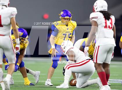 Thumbnail 2 in La Vega vs. Carthage (UIL 4A Division 1 Semifinal) photogallery.