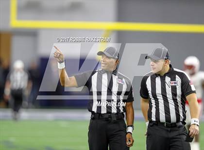 Thumbnail 3 in La Vega vs. Carthage (UIL 4A Division 1 Semifinal) photogallery.