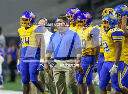 Thumbnail 1 in La Vega vs. Carthage (UIL 4A Division 1 Semifinal) photogallery.