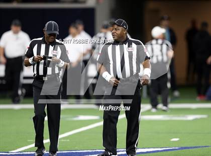 Thumbnail 2 in La Vega vs. Carthage (UIL 4A Division 1 Semifinal) photogallery.