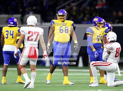 Thumbnail 2 in La Vega vs. Carthage (UIL 4A Division 1 Semifinal) photogallery.
