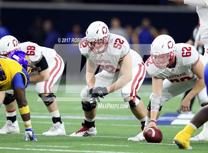 Thumbnail 1 in La Vega vs. Carthage (UIL 4A Division 1 Semifinal) photogallery.