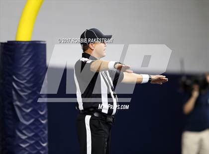 Thumbnail 2 in La Vega vs. Carthage (UIL 4A Division 1 Semifinal) photogallery.