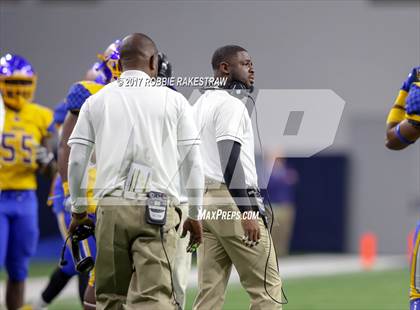Thumbnail 1 in La Vega vs. Carthage (UIL 4A Division 1 Semifinal) photogallery.