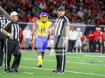 Thumbnail 3 in La Vega vs. Carthage (UIL 4A Division 1 Semifinal) photogallery.