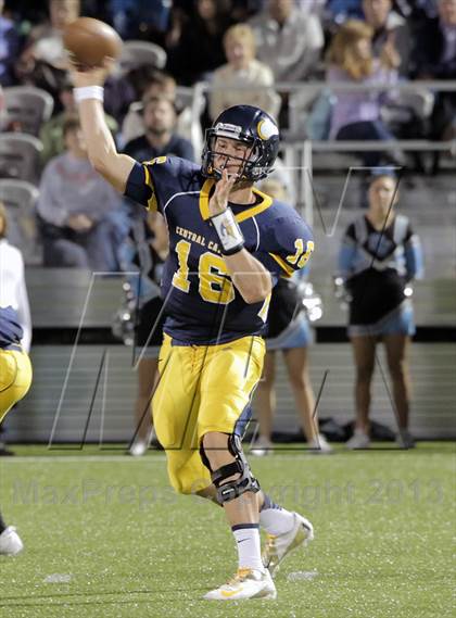 Thumbnail 3 in Central Catholic @ Seneca Valley photogallery.