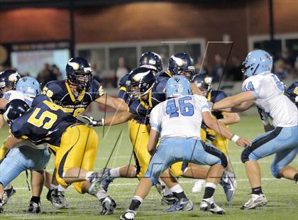 Thumbnail 2 in Central Catholic @ Seneca Valley photogallery.
