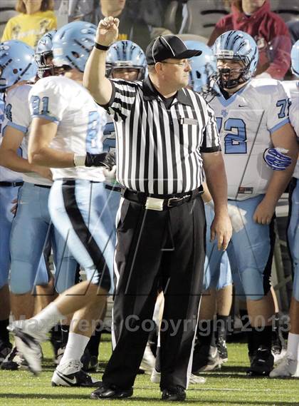 Thumbnail 3 in Central Catholic @ Seneca Valley photogallery.