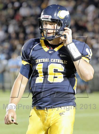 Thumbnail 1 in Central Catholic @ Seneca Valley photogallery.