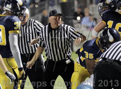Thumbnail 2 in Central Catholic @ Seneca Valley photogallery.