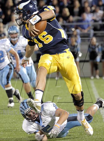 Thumbnail 3 in Central Catholic @ Seneca Valley photogallery.