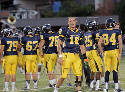 Thumbnail 2 in Central Catholic @ Seneca Valley photogallery.