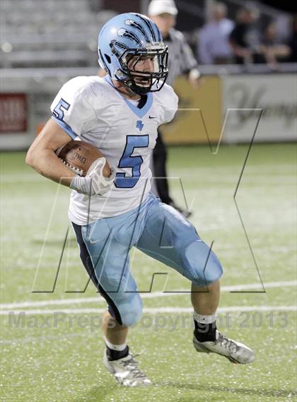 Thumbnail 1 in Central Catholic @ Seneca Valley photogallery.