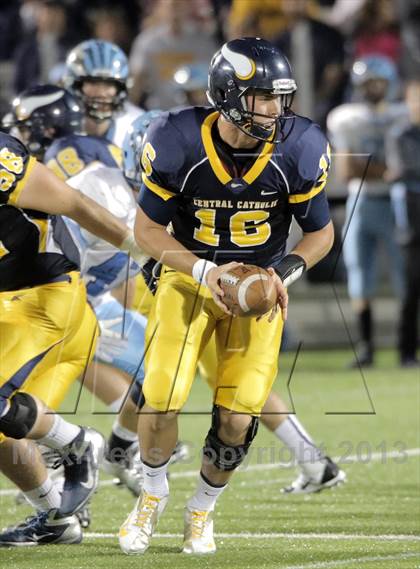 Thumbnail 3 in Central Catholic @ Seneca Valley photogallery.