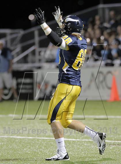 Thumbnail 1 in Central Catholic @ Seneca Valley photogallery.