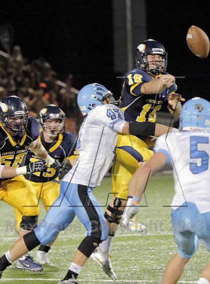 Thumbnail 2 in Central Catholic @ Seneca Valley photogallery.
