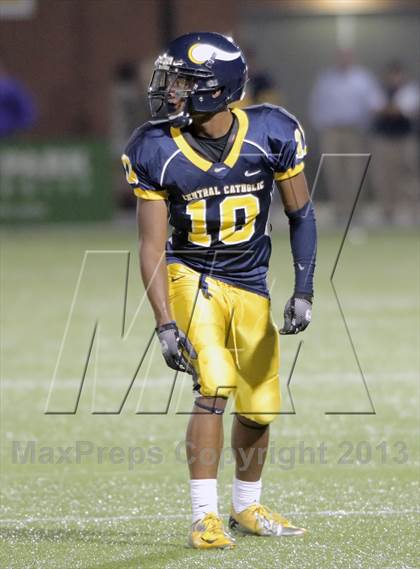 Thumbnail 1 in Central Catholic @ Seneca Valley photogallery.