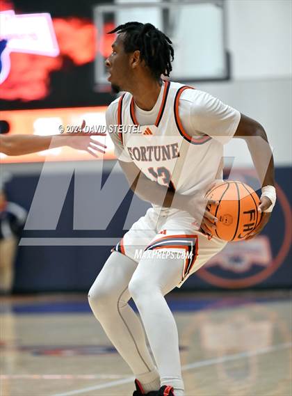 Thumbnail 2 in Arcadia vs. Fortune Early College (Fortune Showcase) photogallery.