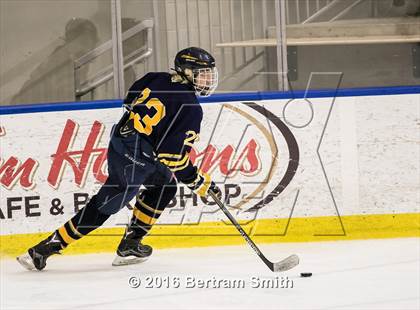 Thumbnail 2 in Lake Placid vs. Kenmore East (NYSPHSAA Division 2 Semifinal) photogallery.