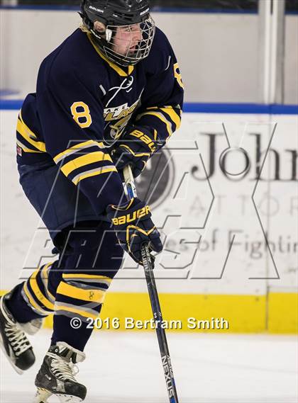 Thumbnail 2 in Lake Placid vs. Kenmore East (NYSPHSAA Division 2 Semifinal) photogallery.