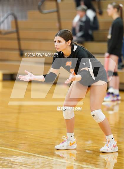 Thumbnail 1 in Regina vs. Almont  photogallery.