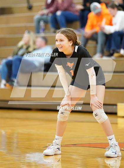 Thumbnail 3 in Regina vs. Almont  photogallery.