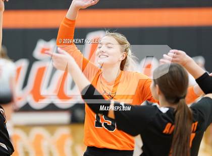Thumbnail 1 in Regina vs. Almont  photogallery.