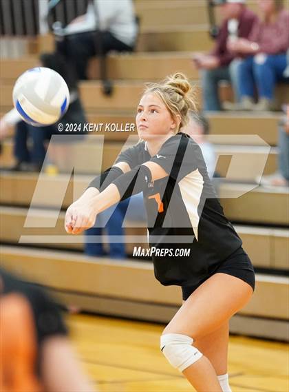 Thumbnail 2 in Regina vs. Almont  photogallery.
