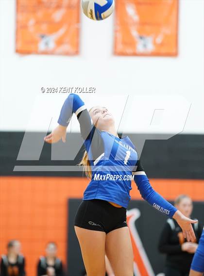 Thumbnail 3 in Regina vs. Almont  photogallery.