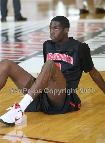 Thumbnail 3 in Westchester vs. St. Anthony's (Hoophall Classic) photogallery.