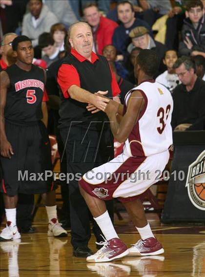 Thumbnail 3 in Westchester vs. St. Anthony's (Hoophall Classic) photogallery.