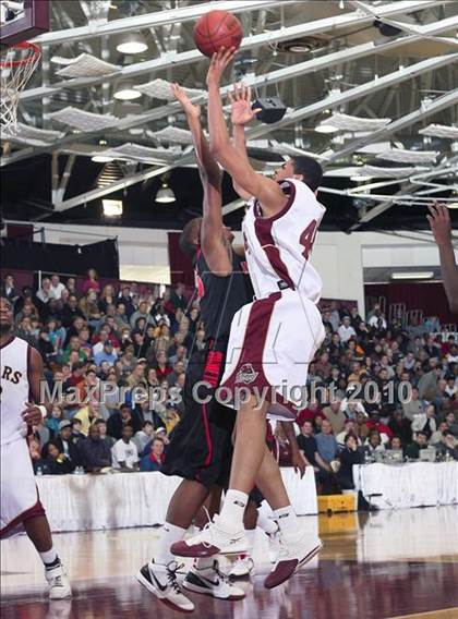 Thumbnail 2 in Westchester vs. St. Anthony's (Hoophall Classic) photogallery.