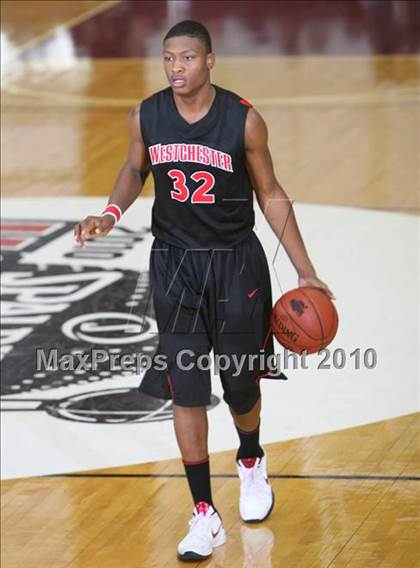 Thumbnail 2 in Westchester vs. St. Anthony's (Hoophall Classic) photogallery.