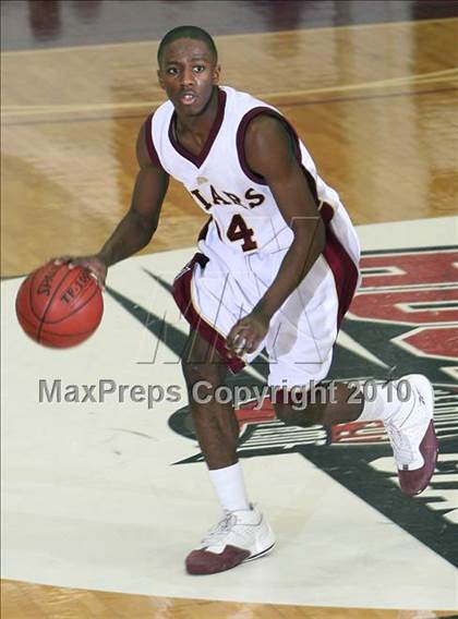 Thumbnail 3 in Westchester vs. St. Anthony's (Hoophall Classic) photogallery.