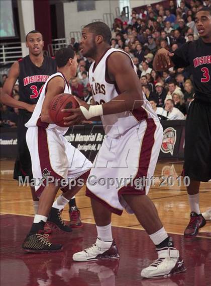 Thumbnail 3 in Westchester vs. St. Anthony's (Hoophall Classic) photogallery.