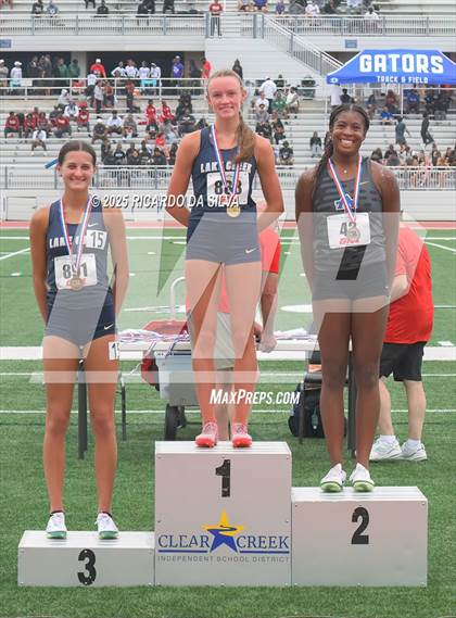 Thumbnail 1 in UIL 5A Track Region III Final (Medal Ceremony) photogallery.